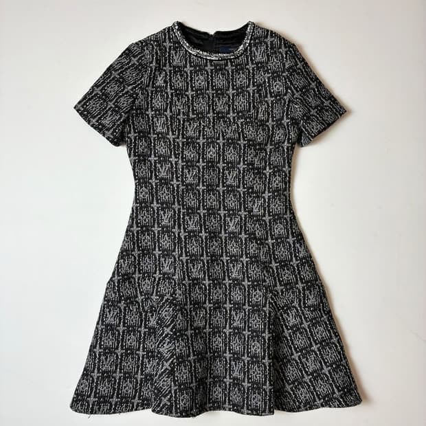 루이비통LouisVuitton21ss메탈릭 트위드모노그램원피스PN8680