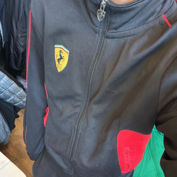 퓨마X페라리 져지