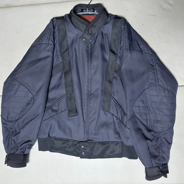 이세이미야케 스카이라인 봄버 L