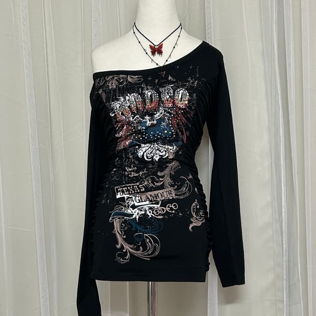 MKR 펑크 셔링 디테일 스터드 롱슬리브 원오프