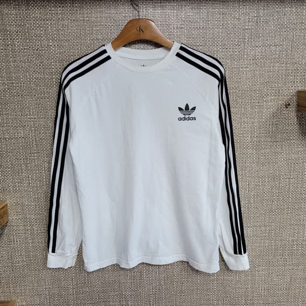 90사이즈 아디다스 티셔츠