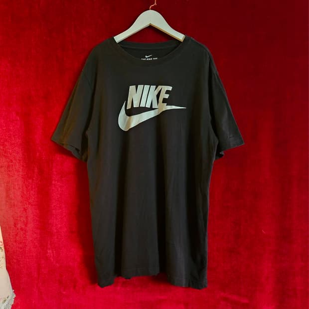 나이키 빅로고 크루넥 반팔티셔츠 XL size
