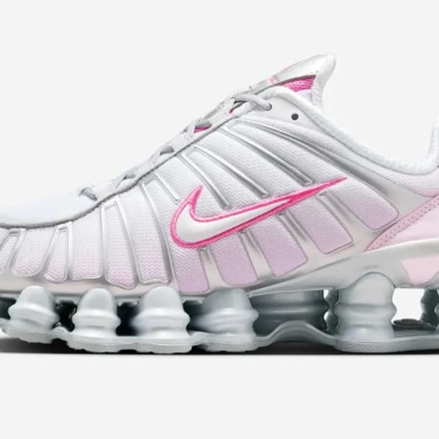 나이키 샥스 TL 메탈릭 플래티넘 핑크 폼 235