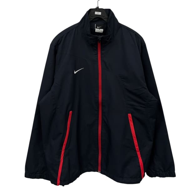 나이키 스우시 바람막이