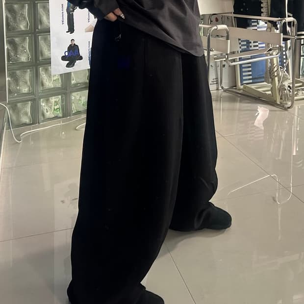 HD TRACK PANT HD 트랙 팬츠