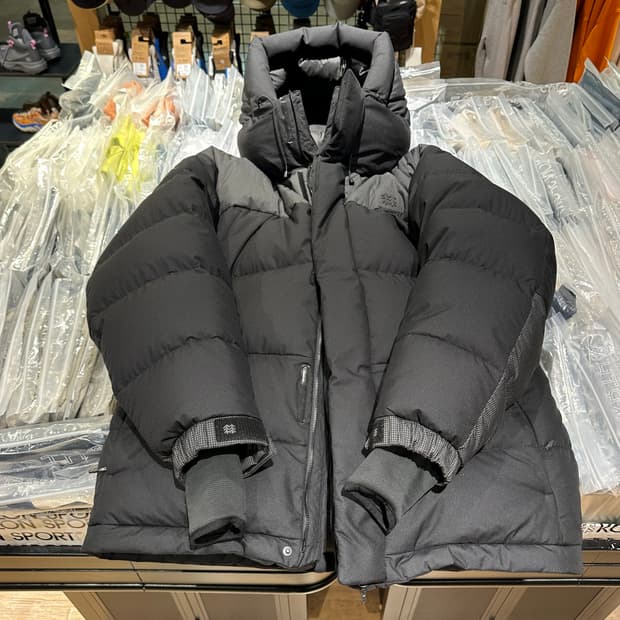 (M) 코오롱스포츠 빌레이 다운 패딩 블랙 새제품