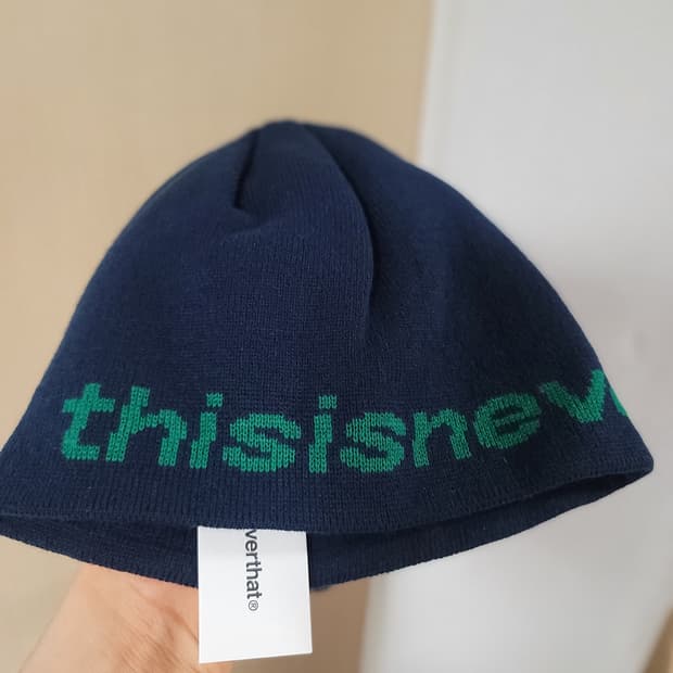 디스이즈네버댓 네이비 비니