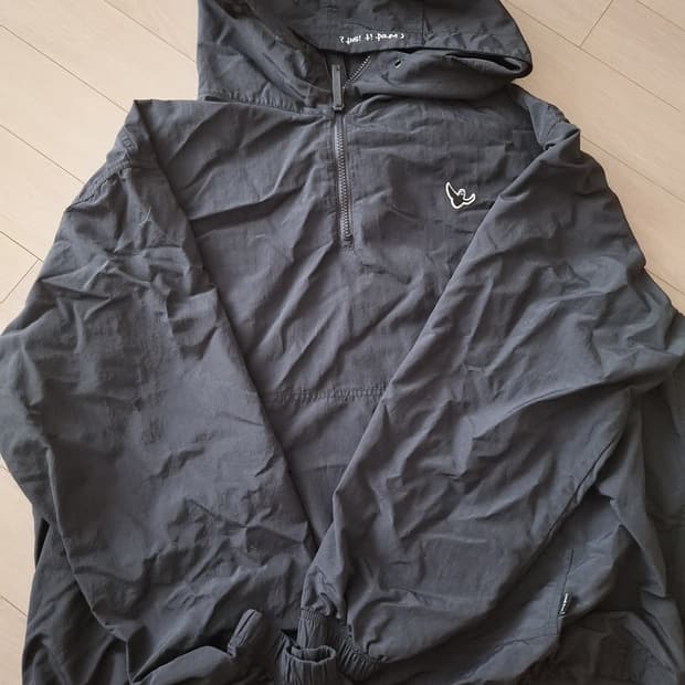 와릿이즌 바람막이 윈드브레이커