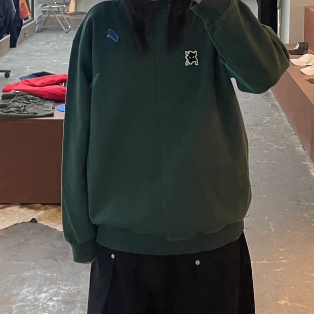 아더에러 다크그린 멀티 패치로고 베이더 스웻셔츠 H2316