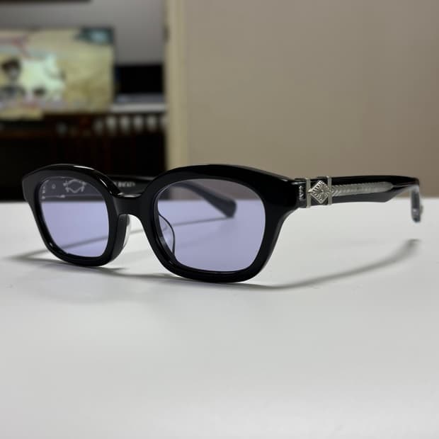 애쉬크로프트 펄 바켄 블랙 틴트 선글라스