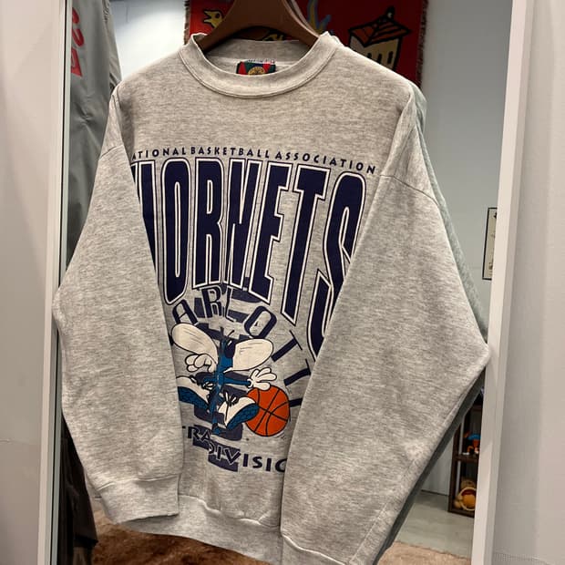 90s Jostens NBA 샬럿 호네츠 스웻셔츠 (made USA)