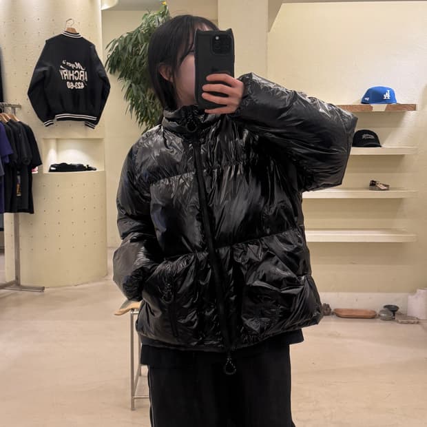 마뗑킴 블랙 유광 패딩 자켓 U186