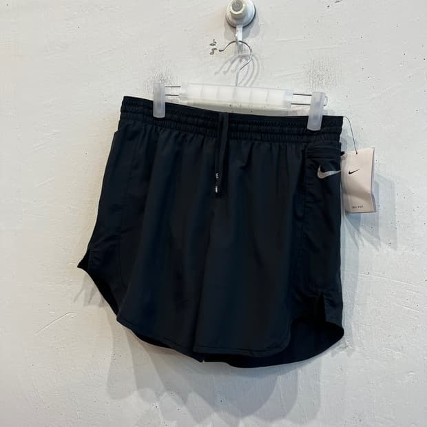 나이키 드라이핏 러닝 쇼츠 반바지 새상품 L