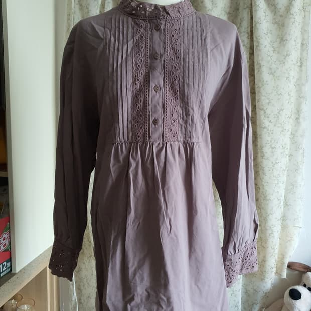 [모리걸] 레이스 핀턱 블라우스 롱 셔츠