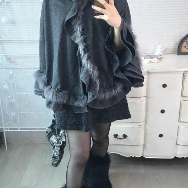 일본빈티지 그레이 퍼 트리밍 케이프 코트