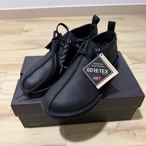 클락스 데저트 트랙 gtx 레더 uk8