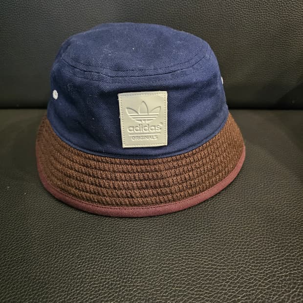 아디다스 오리지널 버킷햇