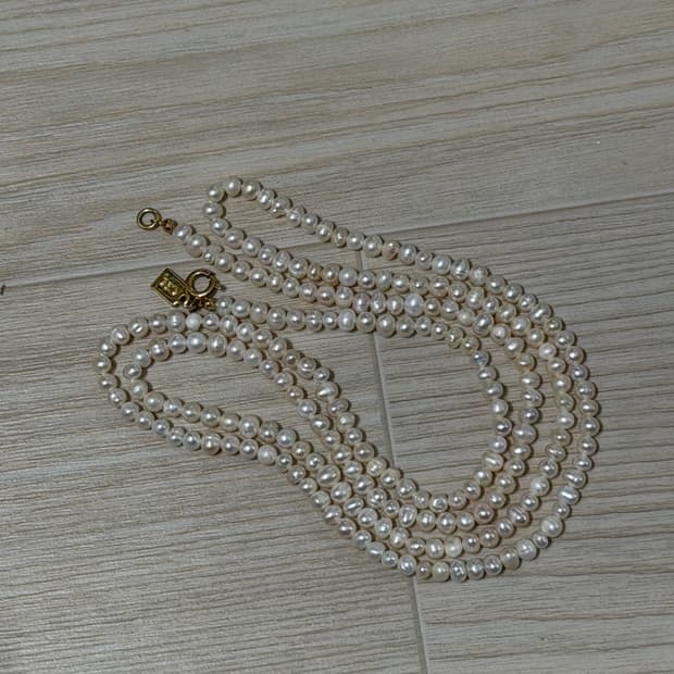 크리스탈 헤이즈 목걸이