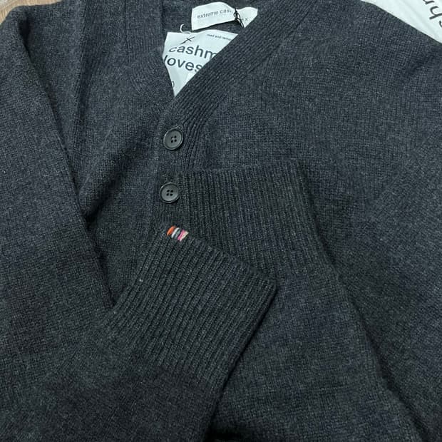 [새상품] extreme cashmere 캐시미어 가디건 