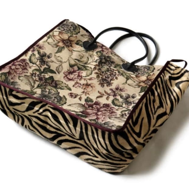 캐피탈 고블랑 타이거 밀크백