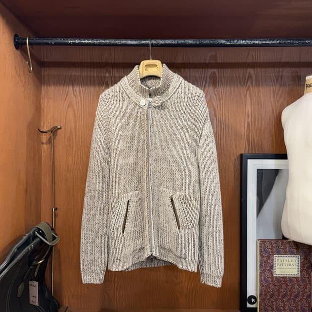 다니엘피에솔리 가디건 자켓