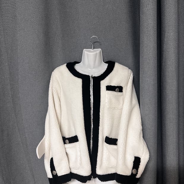 아이보리 뽀글이 배색자켓