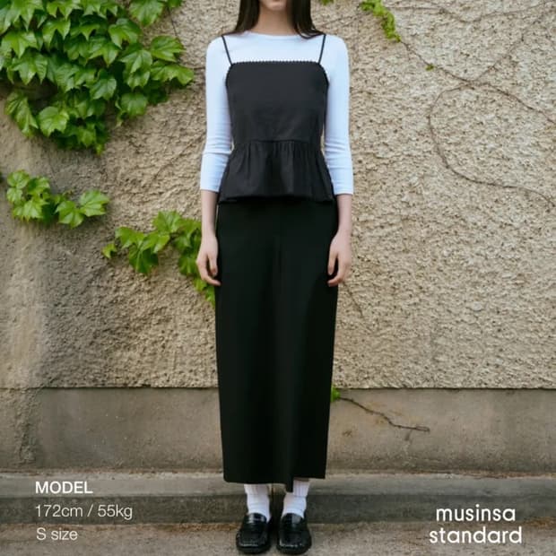 무신사 스탠다드 우먼즈 레이스 슬리브리스 페플럼 탑 M