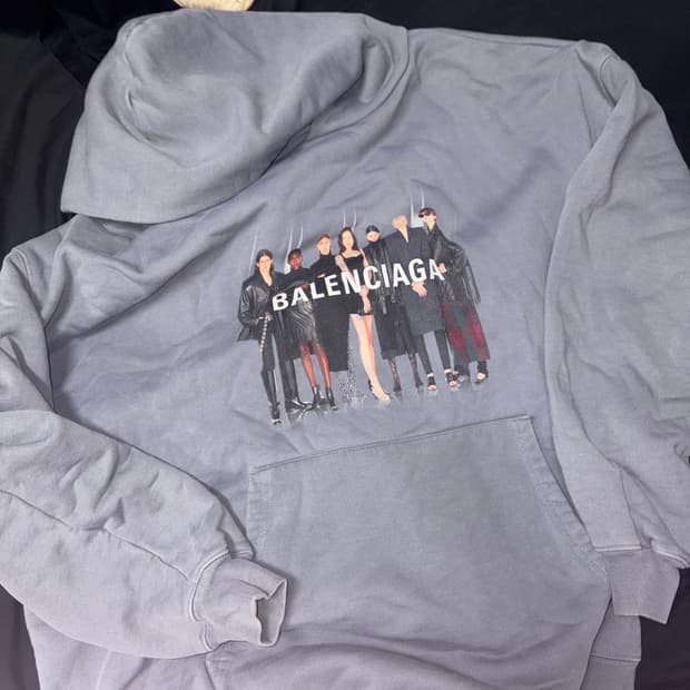 발렌시아가 후드티 팔아요