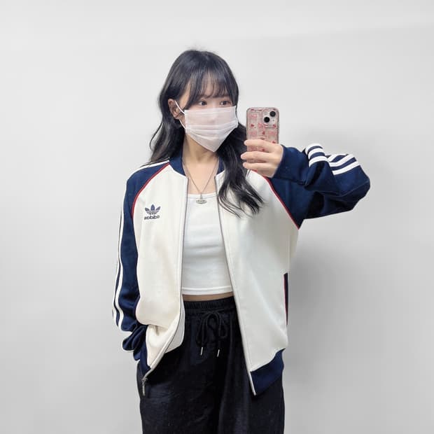 아디다스 슈퍼스타 트랙탑 져지 화이트 네이비