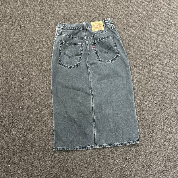 27)리바이스 트임 디테일 흑청 데님 미디스커트