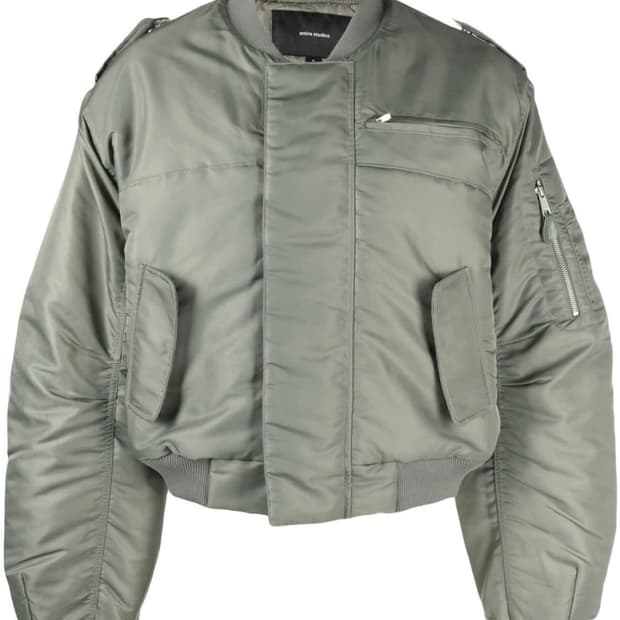 엔타이어 스튜디오 A-2 봄버