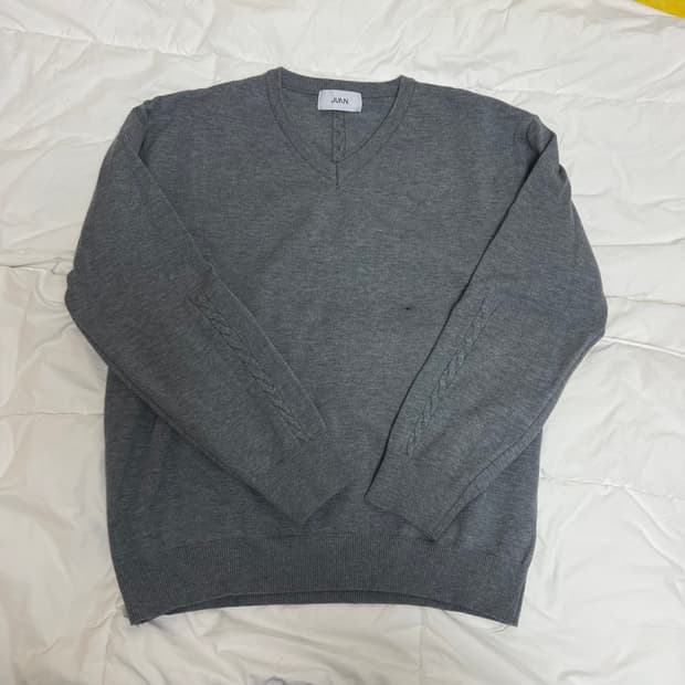 주앙옴므 리파인드 브이넥 니트 M