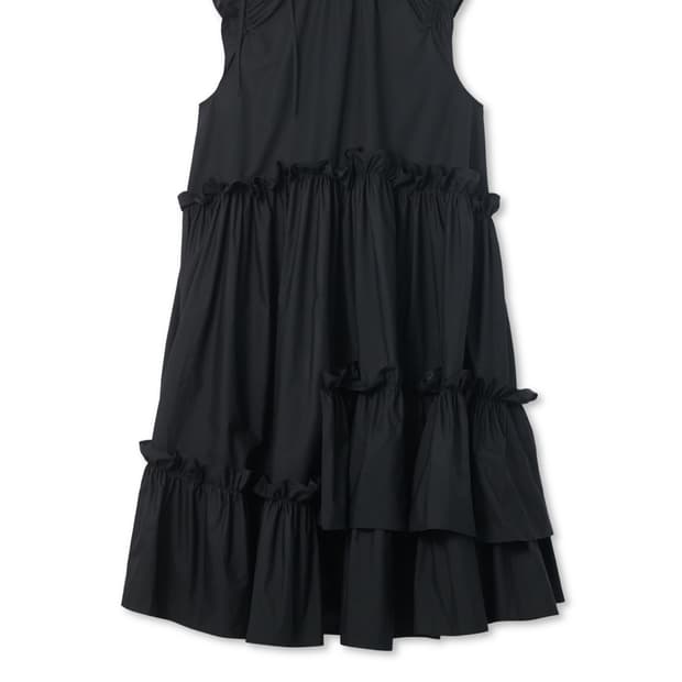 코스모스 RIBBON RUFFLE DRESS (BLACK)