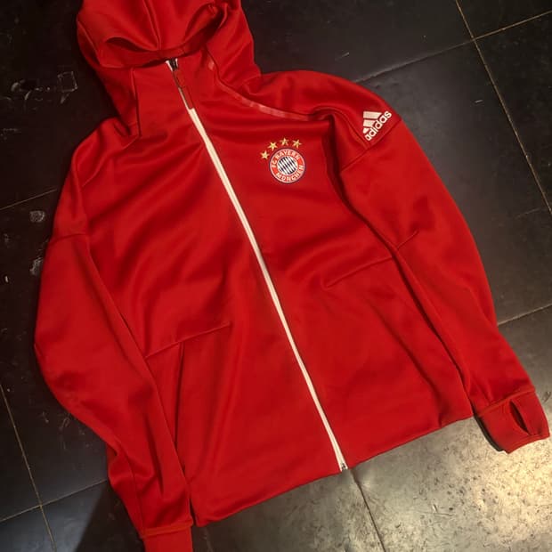 아디다스 바이에른뮌헨 후드집업 M