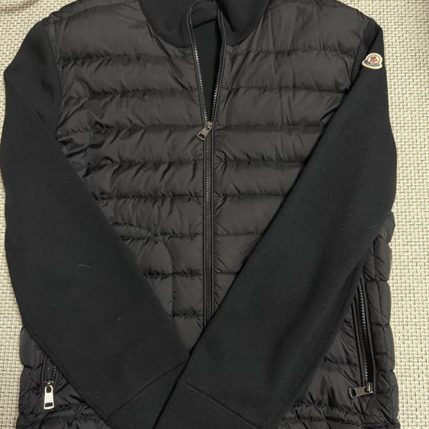 24fw 국문택 몽클레어 김현우 니트패딩 블랙 M사이즈 