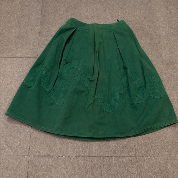 miu miu 미우미우 레더스트랩 플레어 스커트