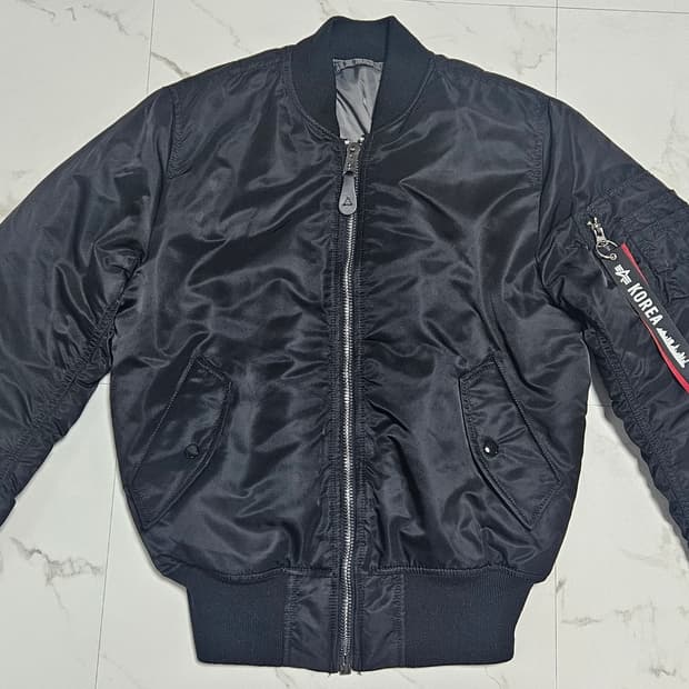 (사이즈 S) 알파인더스트리 MA-1 플라이트 자켓 블랙(건메탈라이닝)