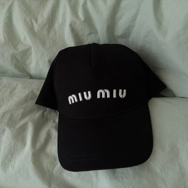 Miu miu cap