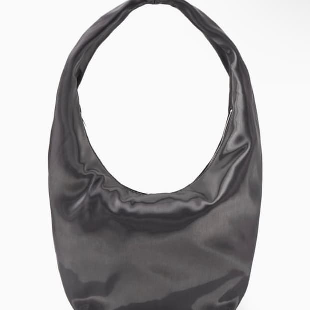 코스 하이 샤인 크로스바디 백 네이비