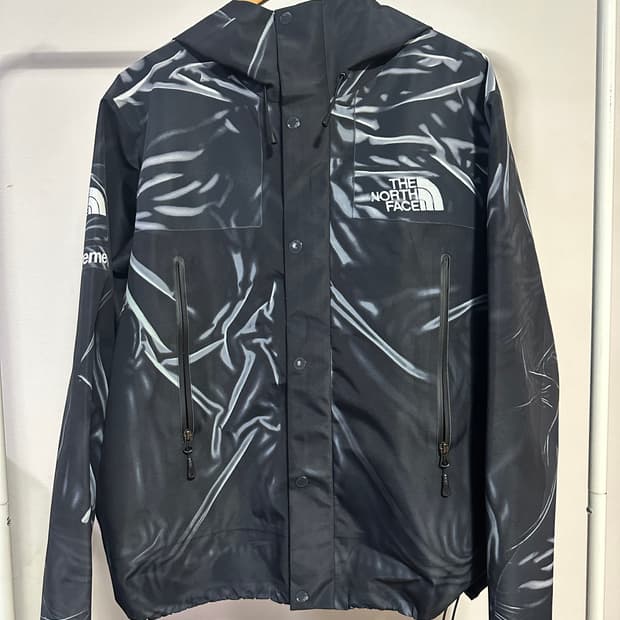 슈프림 노스페이스 트롱프 뢰유 자켓 