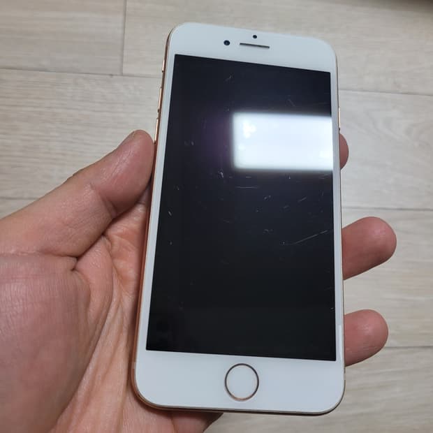 애플 아이폰8 64기가