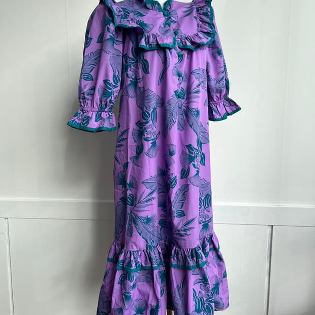 Hilo Hattie 프릴 카라 롱 원피스