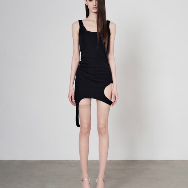 본네 Asymmetric dress (Black)