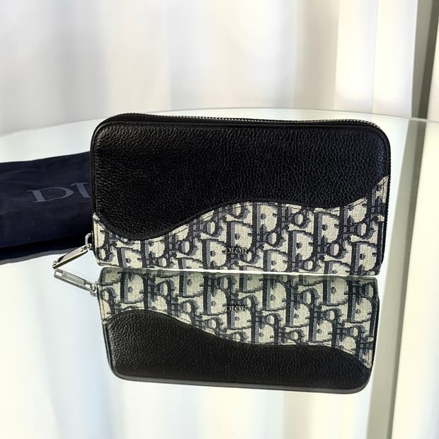 (신형) 디올 오블리크 새들 지퍼돌이 장지갑 블랙 2ADBC315YKS
