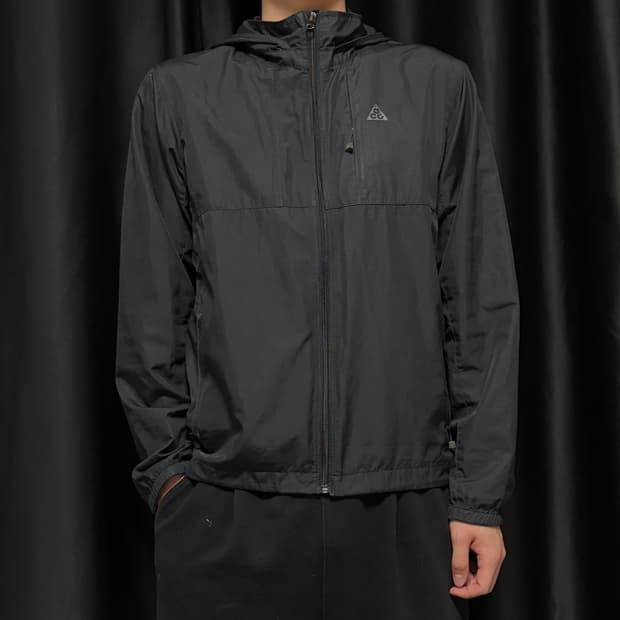 나이키 ACG 바람막이 95사이즈