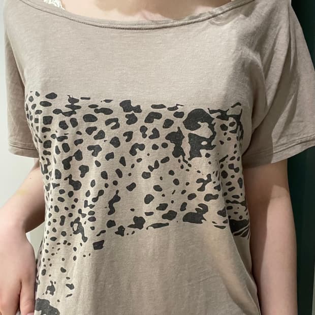 오네갸루 레오파드 티셔츠