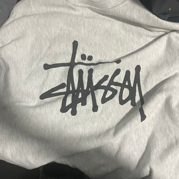 스투시 베이직 맨투맨