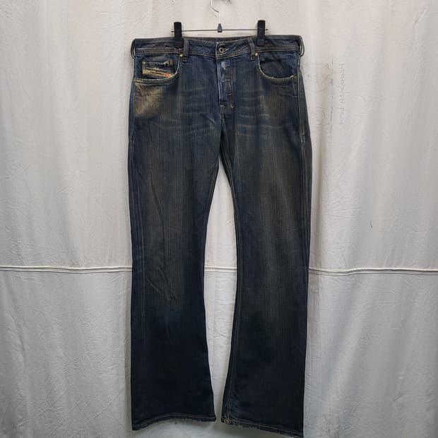 디젤 빈티지 워싱 플레어 데님