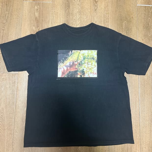 빔즈T x 매뉴얼 x 코미야마 슌 협업 반팔 티셔츠