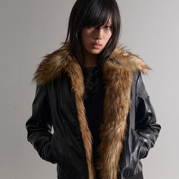 비엑세스 폭스퍼 레더 자켓